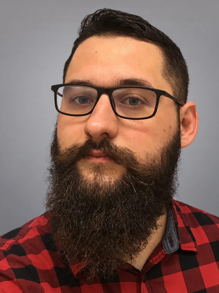 Adam Kapusník